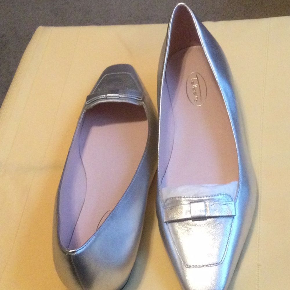 COPY - Talbots silver flats size 9 Avalon7